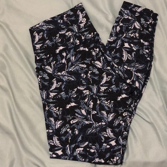 lululemon athletica Pants - Lululemon leggings